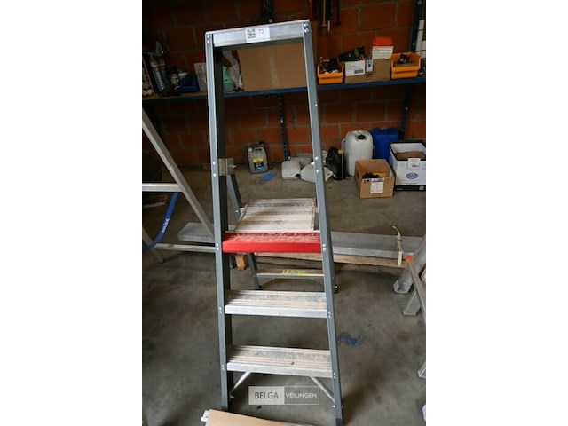 Altrex pro+ alu trapladder - afbeelding 1 van  3