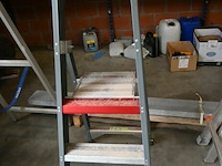 Altrex pro+ alu trapladder - afbeelding 1 van  3