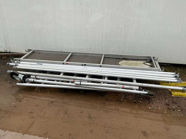 Altrex rolsteiger - afbeelding 1 van  6