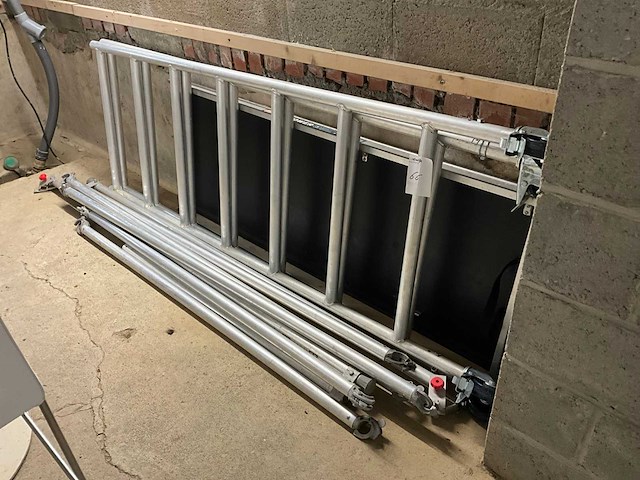 Altrex rs tower 3 rolsteiger - afbeelding 1 van  7