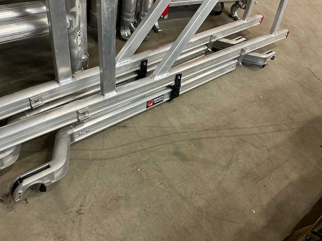 Altrex rs tower 4 rolsteiger - afbeelding 4 van  12