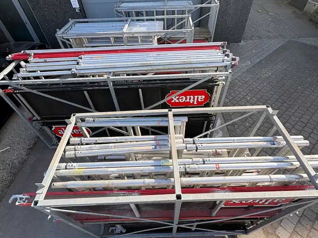Altrex serie 5000 aluminium rolsteigers in transtportframes - afbeelding 21 van  38