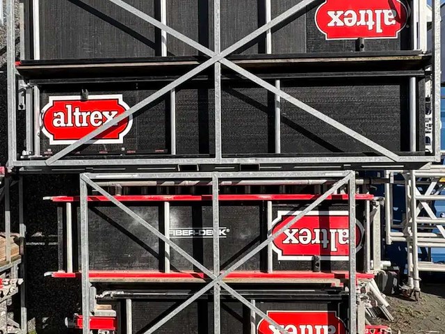 Altrex serie 5000 aluminium rolsteigers in transtportframes - afbeelding 27 van  38