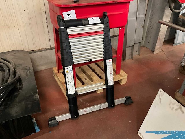 Altrex smart up pro 1x13 telescoopladder - afbeelding 1 van  3