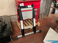 Altrex smart up pro 1x13 telescoopladder - afbeelding 1 van  3