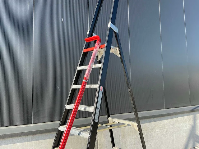 Altrex taurus 9 ladder - afbeelding 1 van  5
