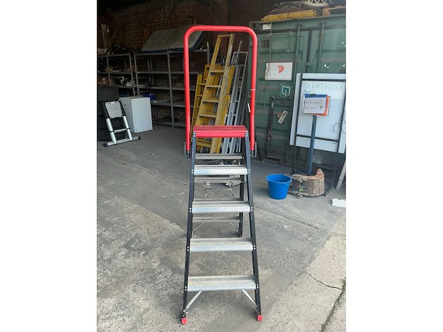 Altrex taurus tdo 5 trapladder - afbeelding 4 van  5