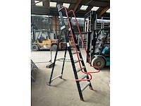 Altrex taurus trapladder - afbeelding 1 van  6