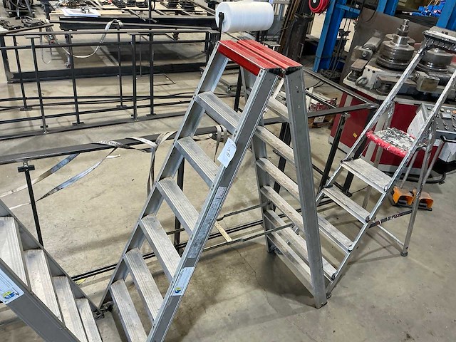 Altrex trap (2x) - afbeelding 2 van  4