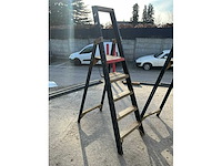 Altrex trapladder (2x) - afbeelding 2 van  4