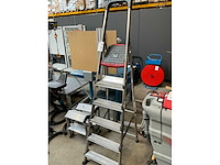 Altrex trapladder - afbeelding 2 van  4