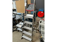Altrex trapladder - afbeelding 3 van  4