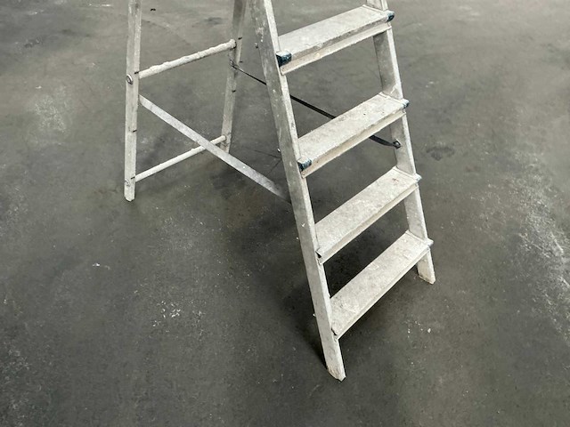 Altrex trapladder - afbeelding 2 van  5