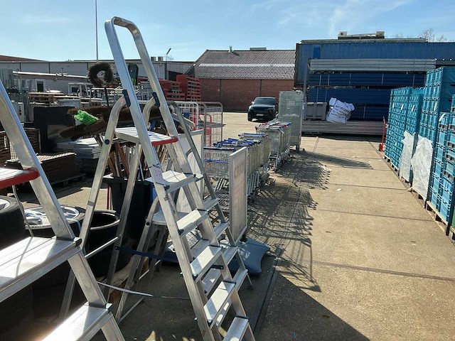 Altrex traplatter - afbeelding 1 van  2