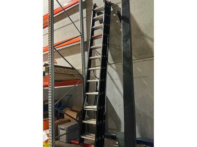 Altrex zr83 mounter 3-delige ladder - afbeelding 2 van  3