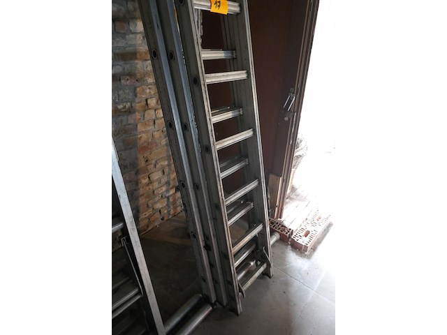Alu 3-delige opsteekladder - afbeelding 1 van  4