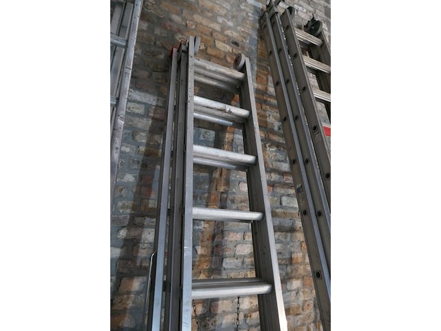 Alu 3-delige opsteekladder - afbeelding 2 van  3
