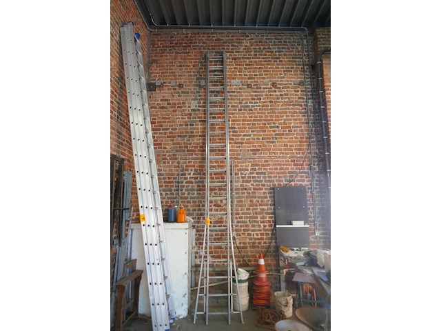 Alu dubbele opsteekladder petry 1 stuk - afbeelding 1 van  7