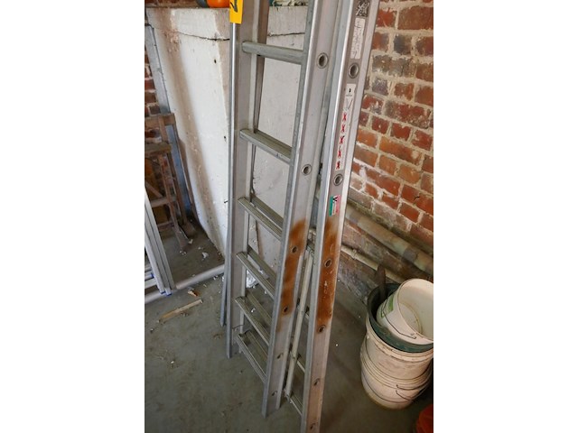 Alu dubbele opsteekladder petry 1 stuk - afbeelding 4 van  7