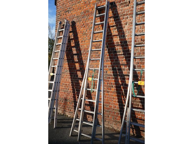 Alu dubbele opsteekladder petry 1 stuk - afbeelding 2 van  6