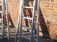 Alu dubbele opsteekladder petry 1 stuk - afbeelding 2 van  6