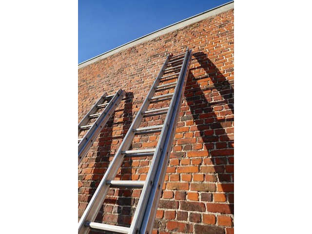 Alu dubbele opsteekladder petry 1 stuk - afbeelding 4 van  5