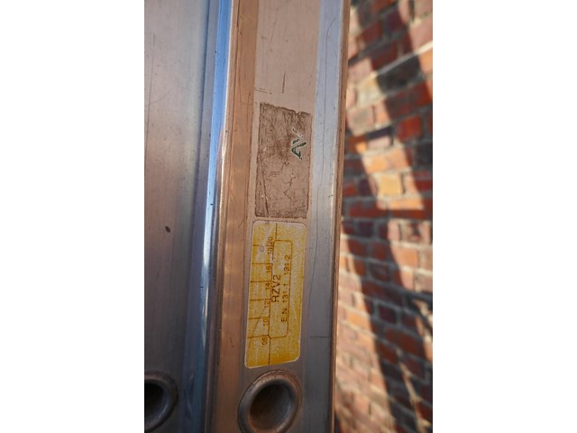 Alu dubbele opsteekladder petry 1 stuk - afbeelding 5 van  5