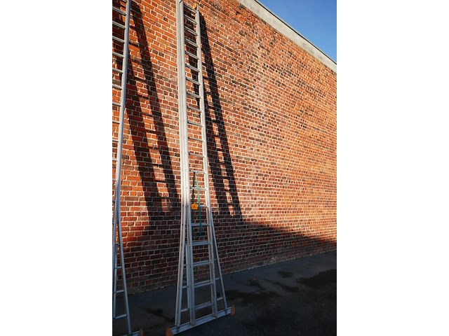 Alu dubbele opsteekladder petry 1 stuk - afbeelding 1 van  7