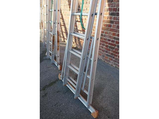 Alu dubbele opsteekladder petry 1 stuk - afbeelding 3 van  7