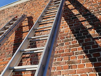 Alu dubbele opsteekladder petry 1 stuk - afbeelding 4 van  7