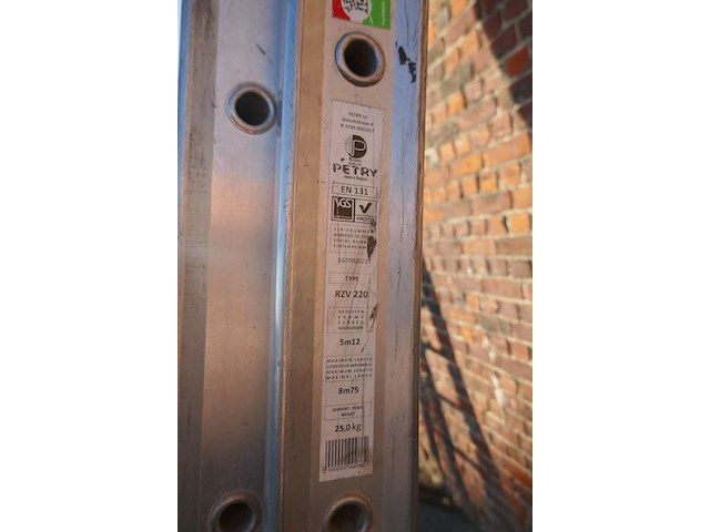 Alu dubbele opsteekladder petry 1 stuk - afbeelding 5 van  7