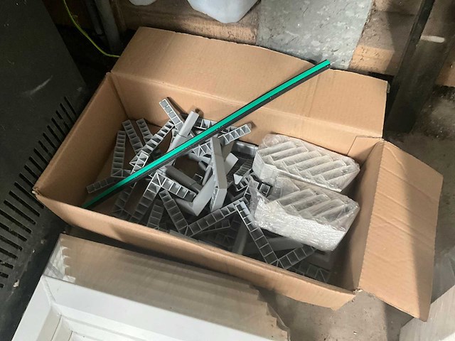 Alu hoeken voor dakranden (14x) clips&go - afbeelding 2 van  2