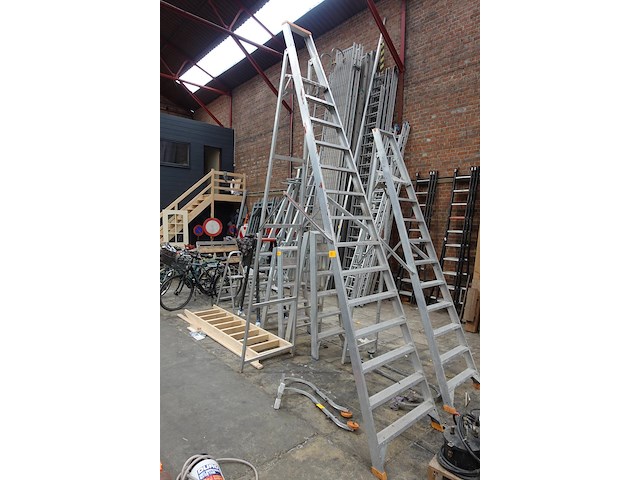 Alu ladder - afbeelding 1 van  3