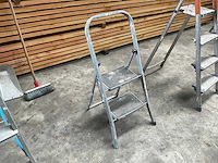 Alu opklapbare trapladder - afbeelding 1 van  2