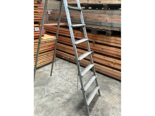 Alu opklapbare trapladder - afbeelding 3 van  3