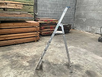 Alu opklapbare trapladder - afbeelding 1 van  3