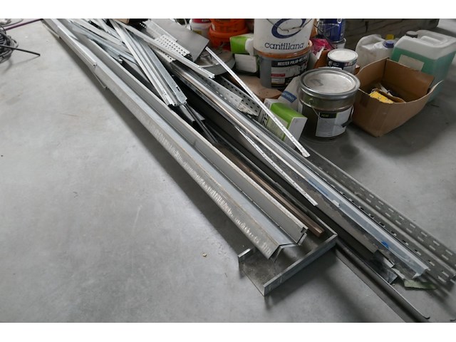 Alu profielen en dergelijken - afbeelding 4 van  5