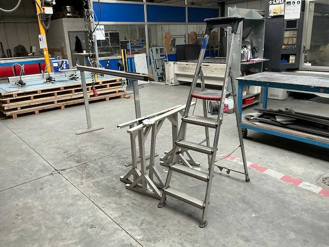 Alu schraag (4x) + ladder altrex - afbeelding 7 van  8
