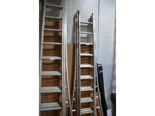 Alu schuifladder 2x10 treden, alu ladder 9 treden - afbeelding 1 van  6