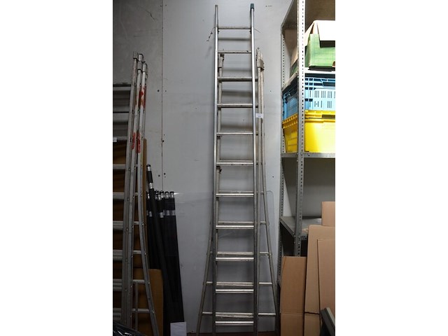 Alu schuifladder 2x10 treden - afbeelding 1 van  5