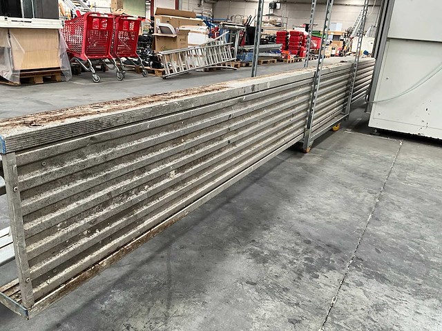 Alu steigerloopplank 650 cm - afbeelding 1 van  6