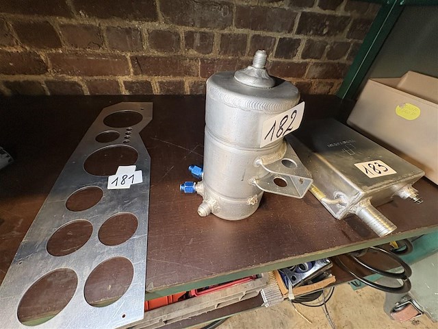 Alu tank - afbeelding 1 van  2