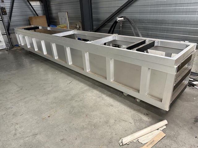 Alu transportbak - afbeelding 1 van  3