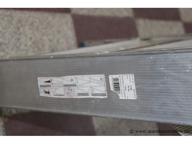 Alu trapje - afbeelding 2 van  2