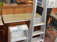 Alu trapladder 3 treden, alu plooiladder 2x2 treden
