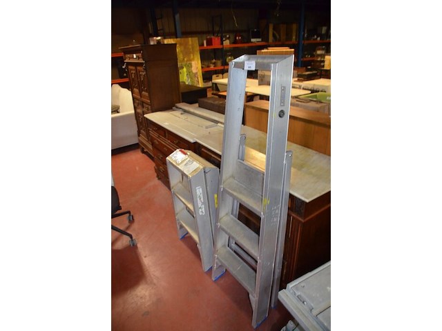 Alu trapladder 3 treden, alu plooiladder 2x2 treden - afbeelding 6 van  6