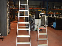 Alu trapladder 3 treden, alu trapladder 7 treden - afbeelding 1 van  5