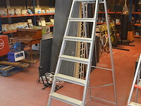Alu trapladder 3 treden, alu trapladder 7 treden - afbeelding 4 van  5