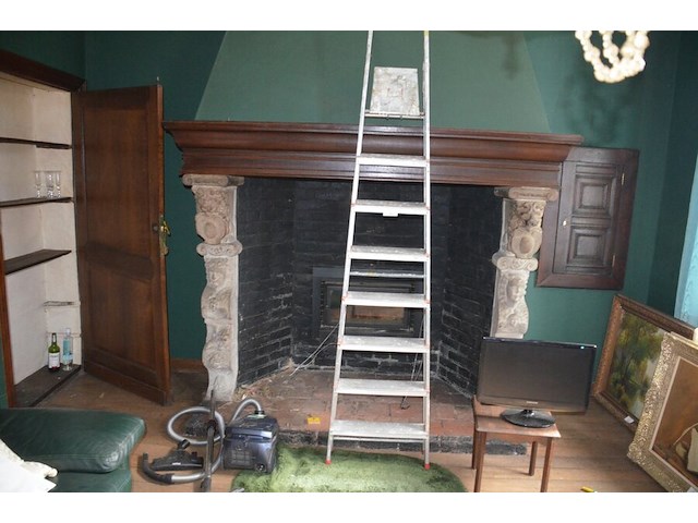 Alu trapladder 8 treden, sledestofzuiger nilfisk coupe neo, flatscreen tv samsung b2230hd - afbeelding 1 van  10