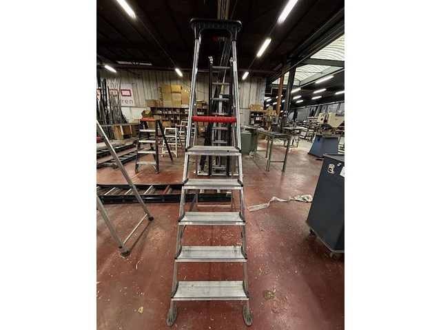 Alu trapladder altrex - afbeelding 1 van  3